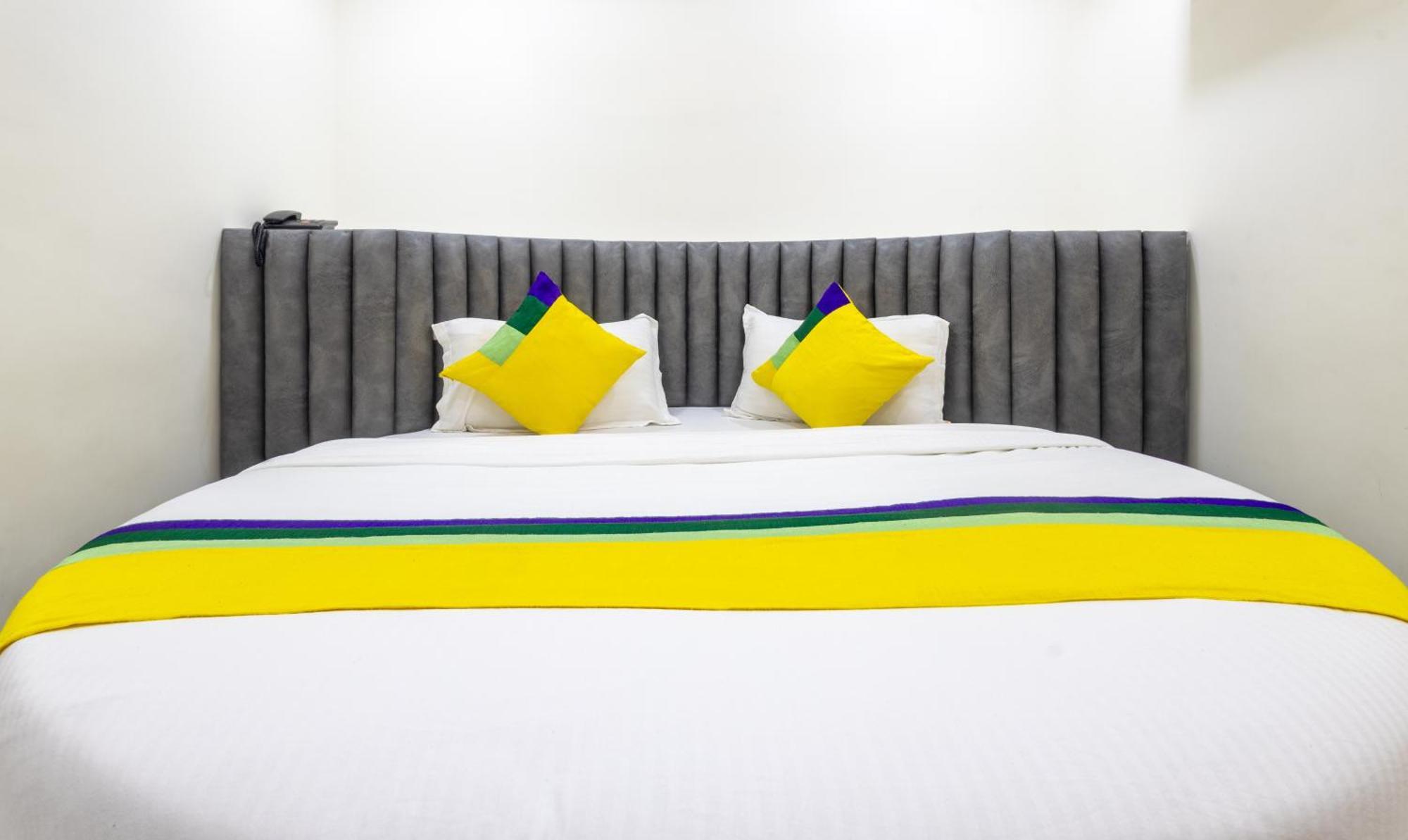 Itsy Hotels Signature, Nehru Nagar Ahmedabad Exterior foto